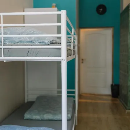 بيت شباب Girls *