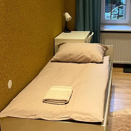 بيت شباب Girls كراكوفيا