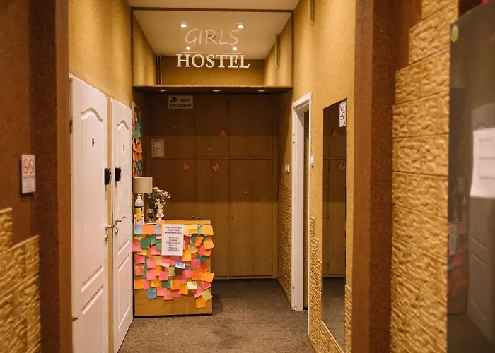 ホステル Girls